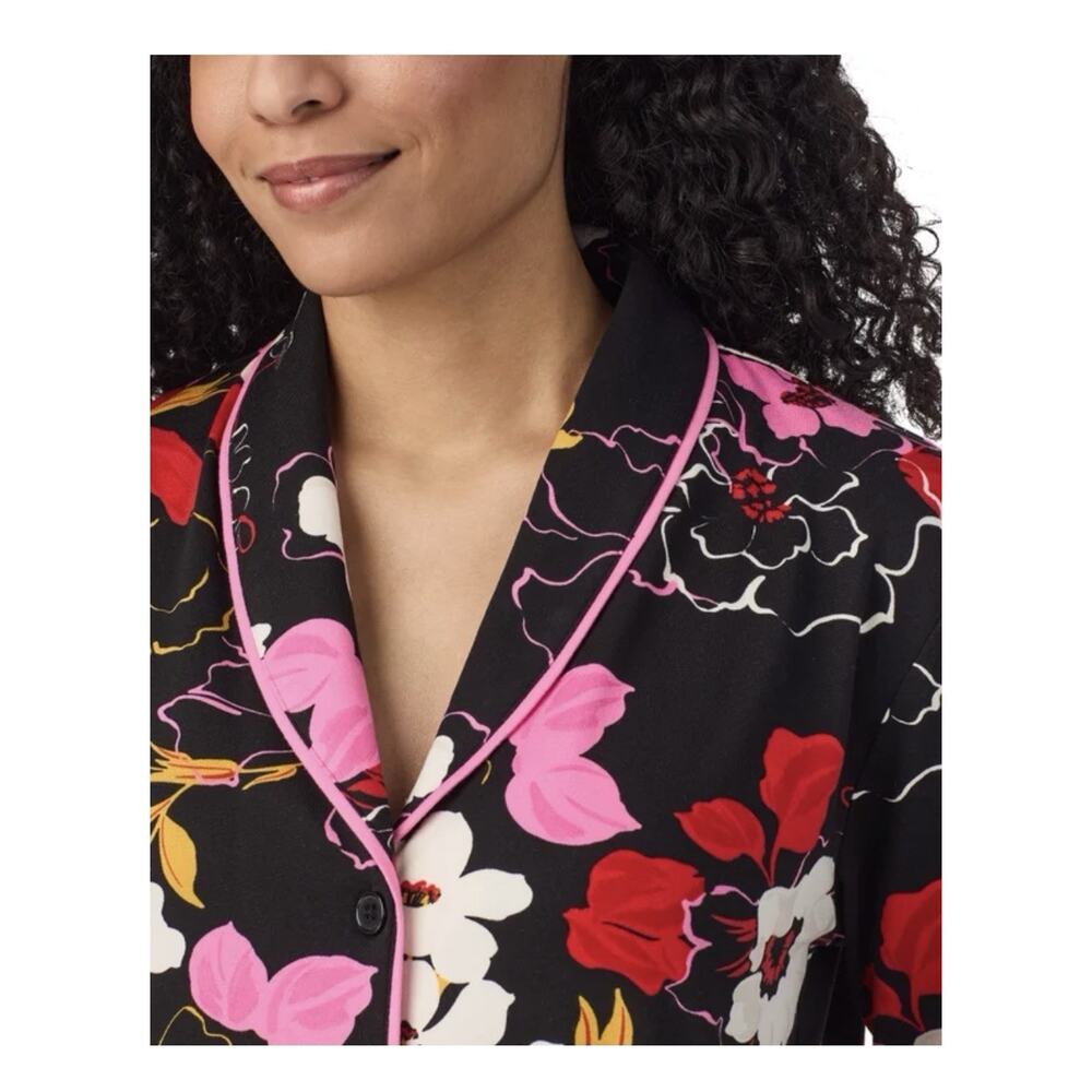 Room Service Women's 2-Piece Shawl Collar Pajama Set, Black Floral, Medium